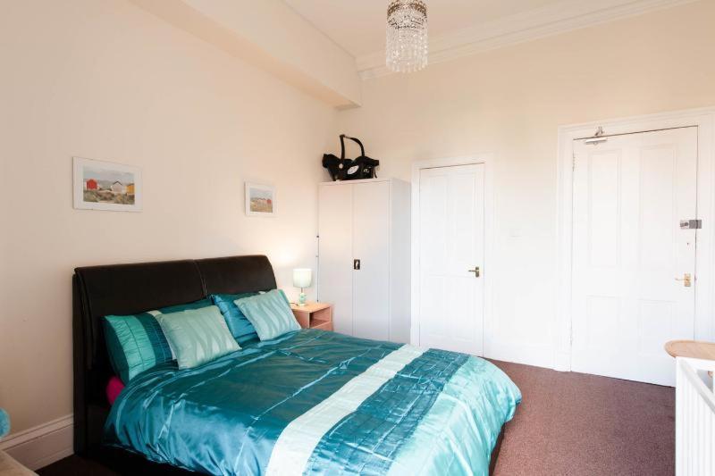 Edinburgh Central Oldtown Aparthotel Экстерьер фото